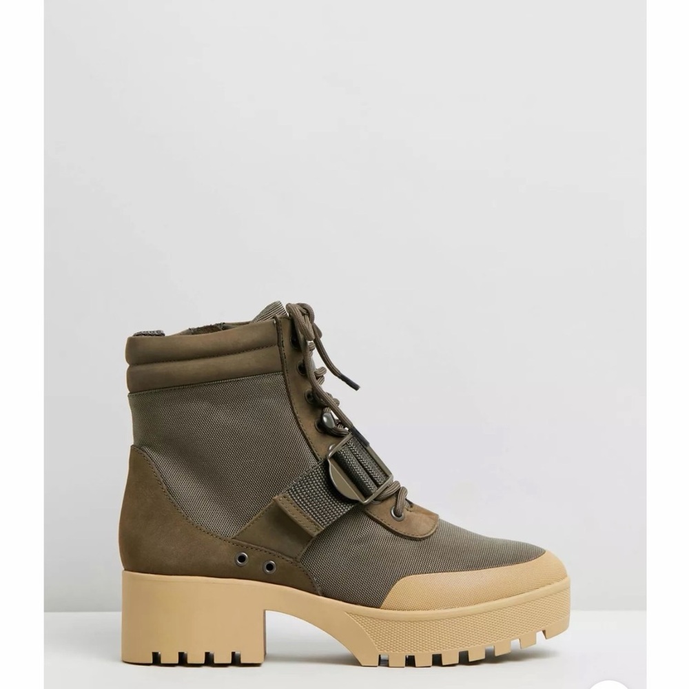 Steve Madden Olive and Tan Lace-Up Boots